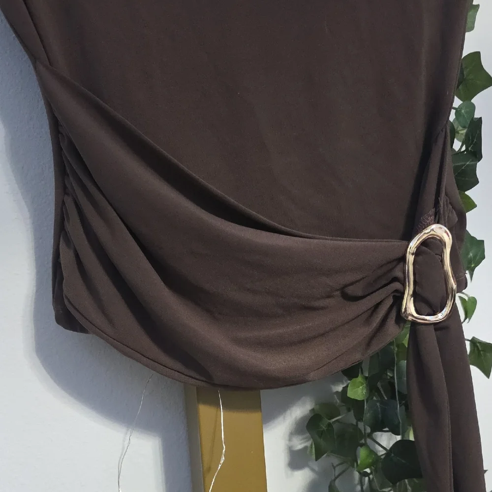 Fashion Nova Chocolate Short Sleeve Top - Picture 4 of 5